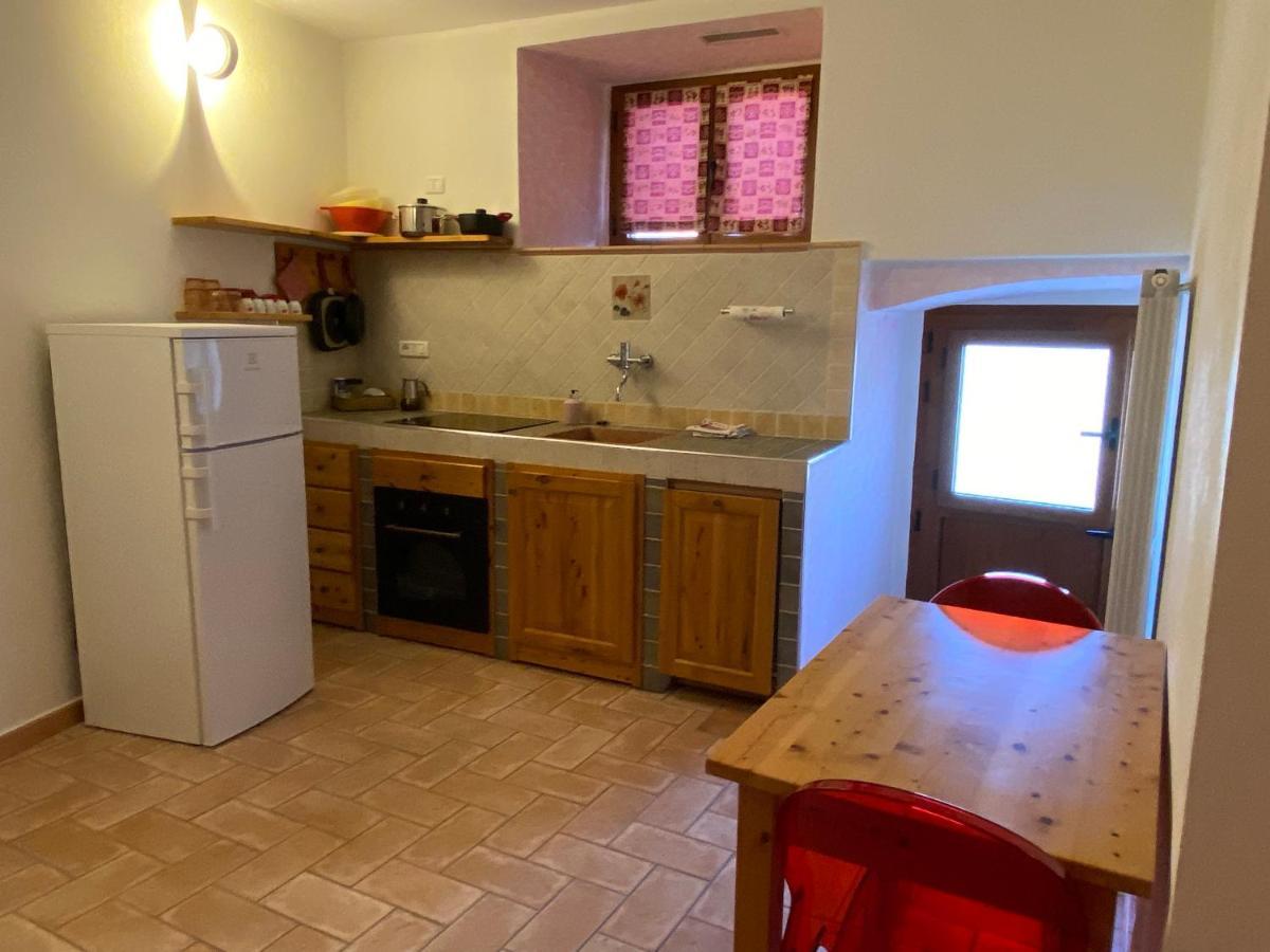 Barbarasco Mini Appartamenti Nonna Nella מראה חיצוני תמונה